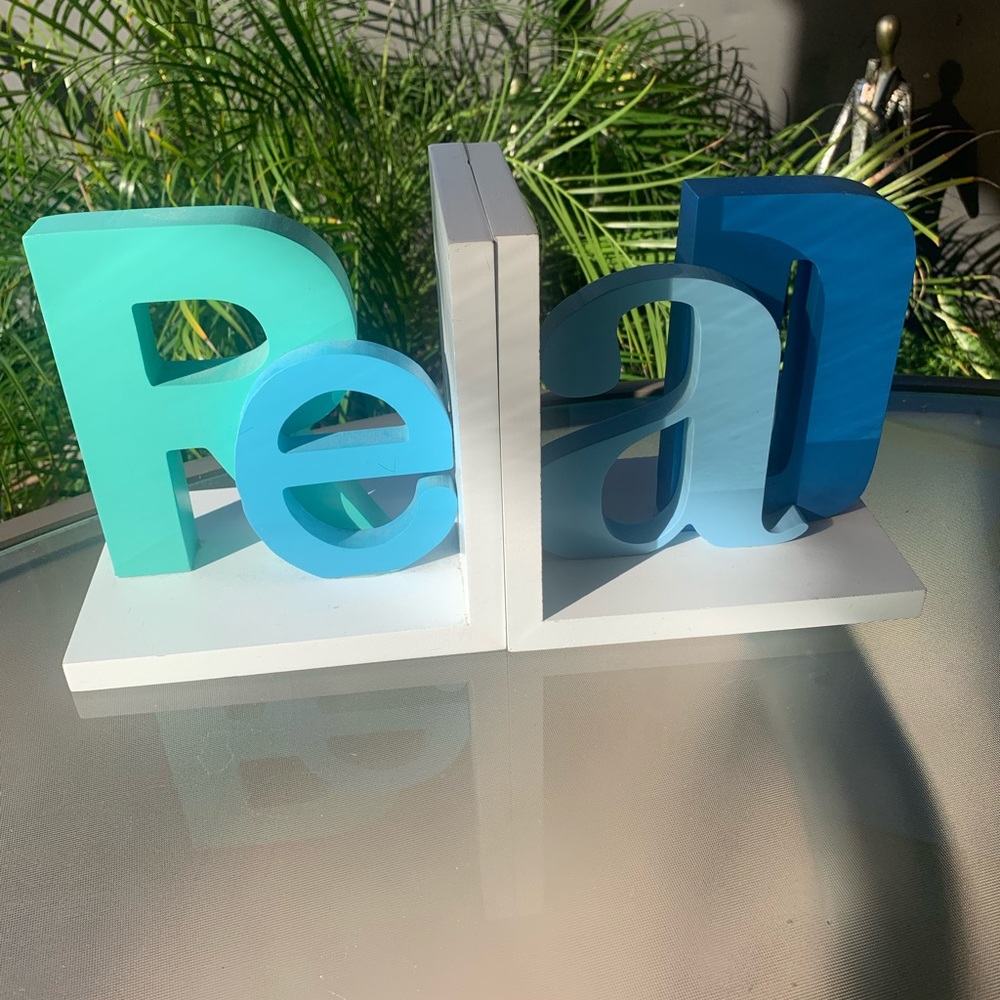 Book holders for kids room